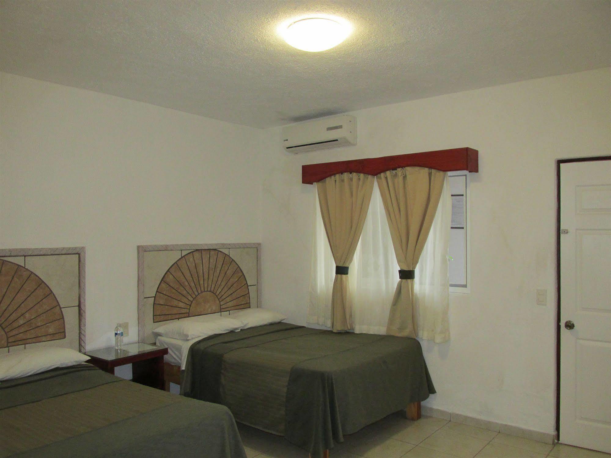 Hotel Albatros Palace Manzanillo Eksteriør bilde